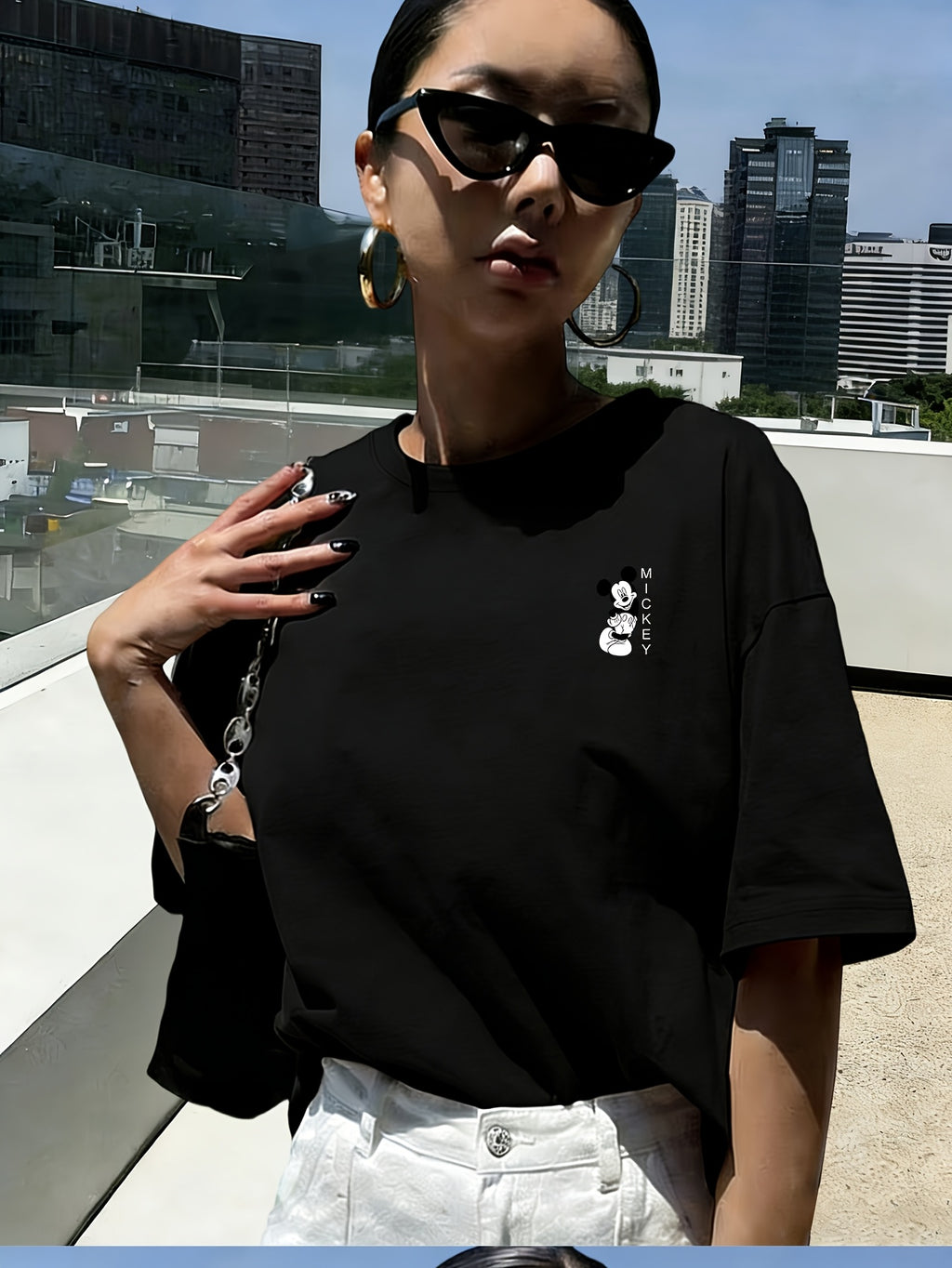 Hot Spring Summer Women'S Casual T-Shirt, Women'S Fashion Clothing, Authorized, Mickey Classic Black And White Image Joyful Pose Side Smile Print, Women'S Fashion Versatile Short Sleeve, Women'S Short Sleeve Top, Daily Outing, Fashion Versatile - Black