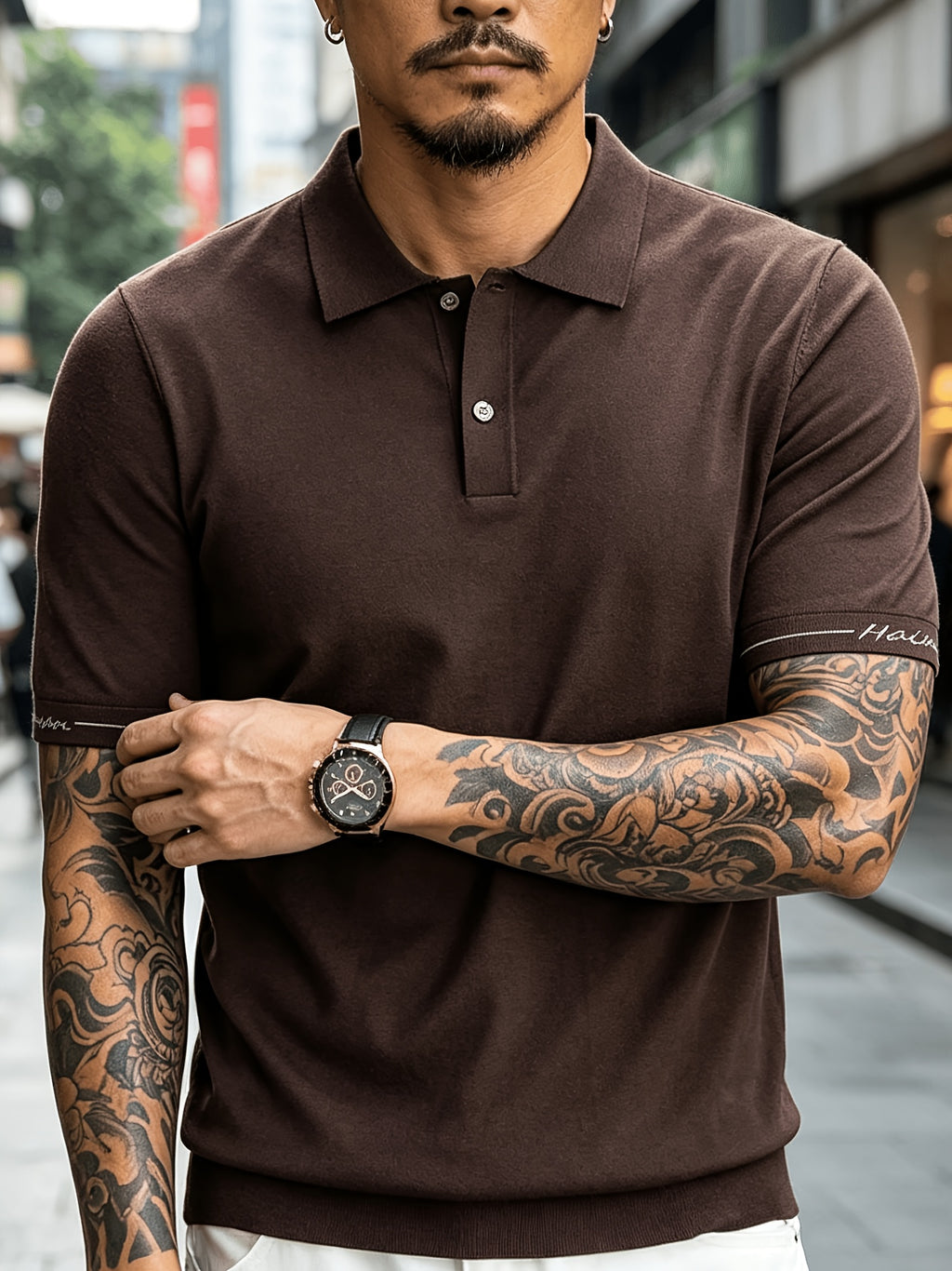Men's Knitted Short-Sleeve Polo Shirt - Urban Street Scene Exterior Shot, Slim Fit, Lapel Collar, Two-Button, Business Casual Commuter Thin Top, Solid Color Knit Top with Embroidered Cuff Design - Laoqianka