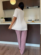 Plus Size Women'S Elegant Soft Comfortable Bow Pattern And Heart Embroidery Short Sleeve And Long Pants Home Wear Set - Multicolor