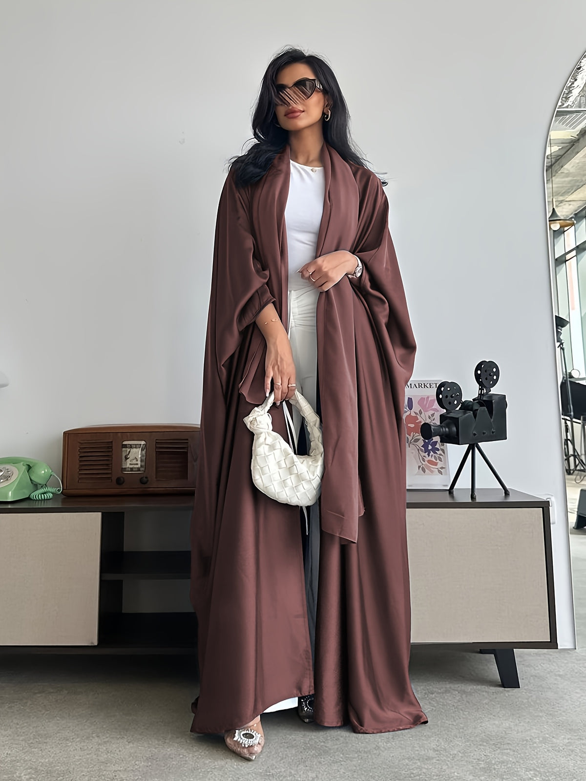 Middle Eastern Muslim Solid Color Loose Robe with Batwing Sleeves, Long Dubai Cardigan with Headscarf - The color of rouge