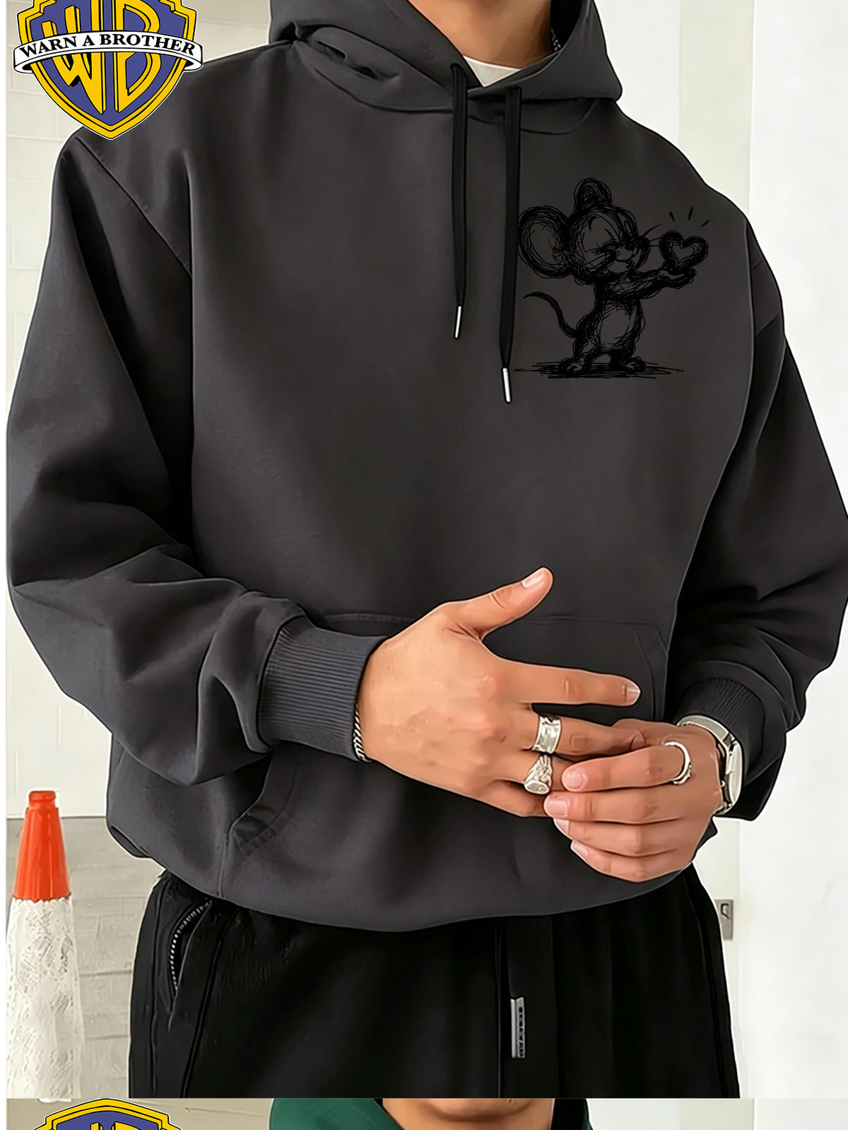 Warner Bros. Official, Trendy Cool American Street Style Classic Character Themed Printed Hooded Sweatshirt, Unisex American Street Style Long-Sleeve Top, Suitable for Daily and Outdoor Activities, an Excellent Warm Outerwear Choice for Autumn - Dark Gray