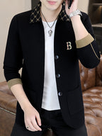 Du Jing Lan OBM Spring/Autumn New Arrival Men's Knit Cardigan, Old Money Style Contrast Color Lapel Pocket Open Front Button Knit Cardigan, Men's Business Casual Fashion Open Front Knit Cardigan Top, with Neckline Design + Letter Embroidery - Black