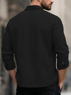 Men's Casual Solid-color Long-sleeve Shirt, Made of Comfortable Waffle-knit Fabric, Featuring a Double Chest Pocket Design, Front Button Placket, and a Loose-fit Lapel Open-front Cardigan Top, Suitable for Daily Wear and Commuting in Spring - Black