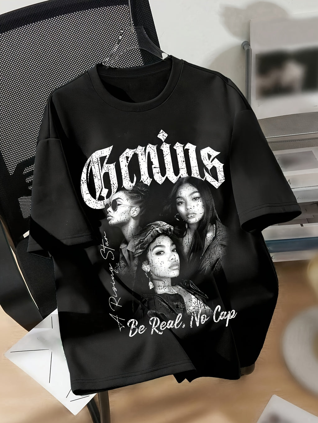 Women'S Portrait Pattern Print, Women'S Casual Athletic Crew Neck Short Sleeve - Black