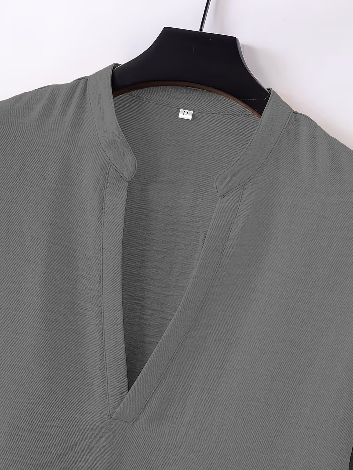 Spring/Autumn Men's Large V-Neck Linen Long Sleeve Shirt, a Versatile and Basic Men's Long Sleeve Top, Featuring a Casual and Comfortable V-neck Design, Suitable for Daily and Casual Wear - Grey
