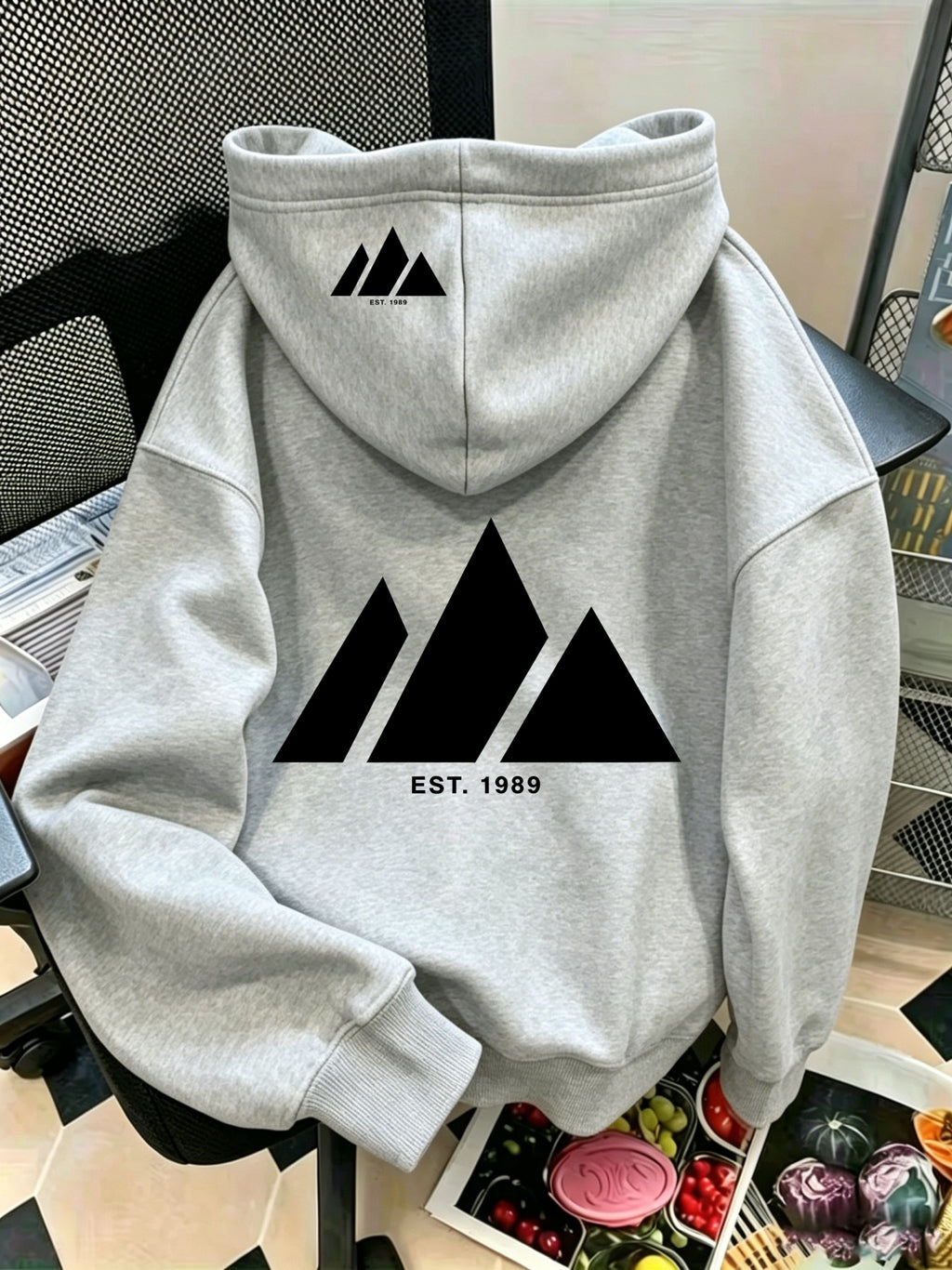 Women'S Geometric Triangle Print Zip-Up Hoodie with Pockets, Casual Soft Printed Sweatshirt for Autumn Winter - Light Grey