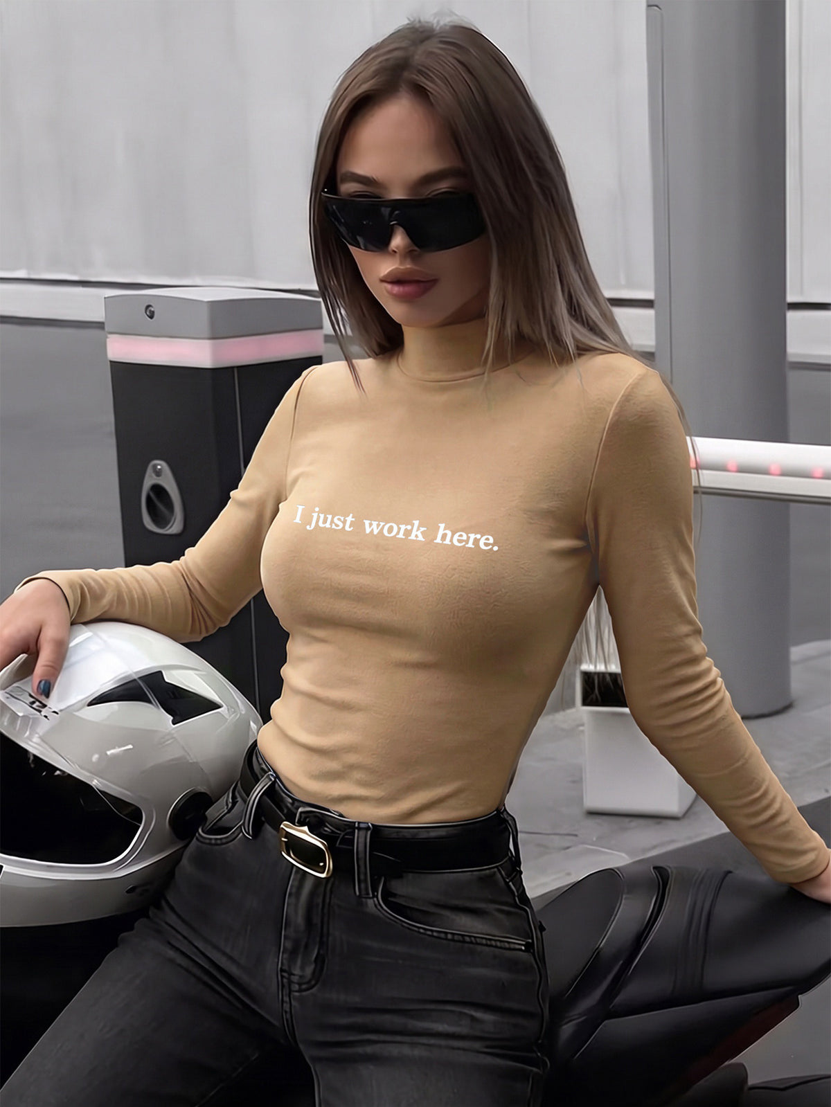 Women'S Autumn Winter New Style Semi-High Neck Fitted Top, Can Be Worn Inside Or Outside, Elastic Fabric, Soft And Skin-Friendly Warm, Easy Waist-Cinching Cut, Casual All-Match "I Just Work Here" - Khaki