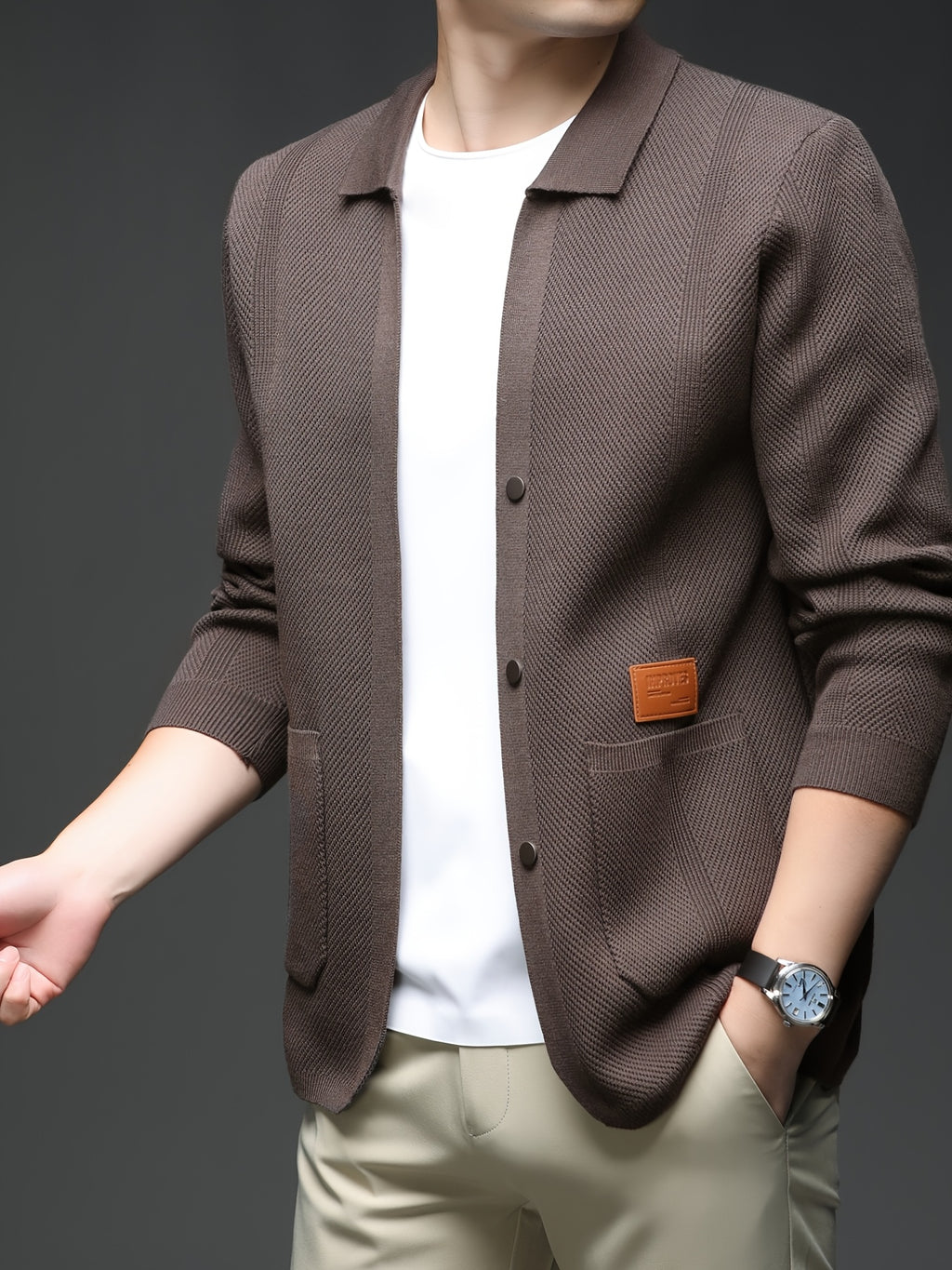 [Wading Whale OBM] Spring/Summer New Men'S Knit Cardigan, Old Money Style Solid Color V-Neck Long Sleeve Open Front Sweater Jacket with Single Button Closure And Side Pockets, Suitable for Spring And Autumn Layering Or Outerwear - Coffee Color