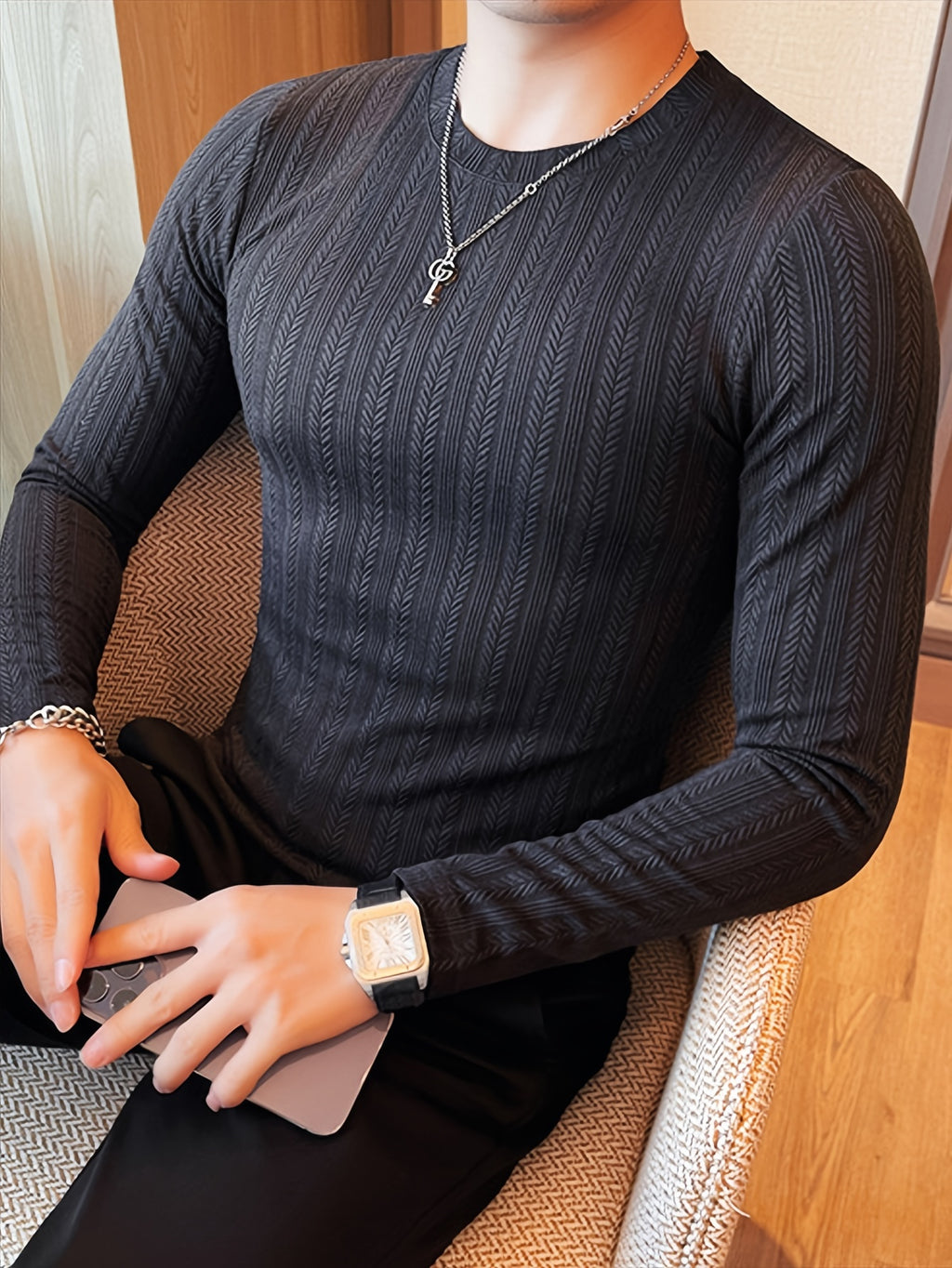 Men's Slim-Fit Long Sleeve T-Shirt - Casual & Stylish, Perfect for Fall/Winter, Machine Washable - Black
