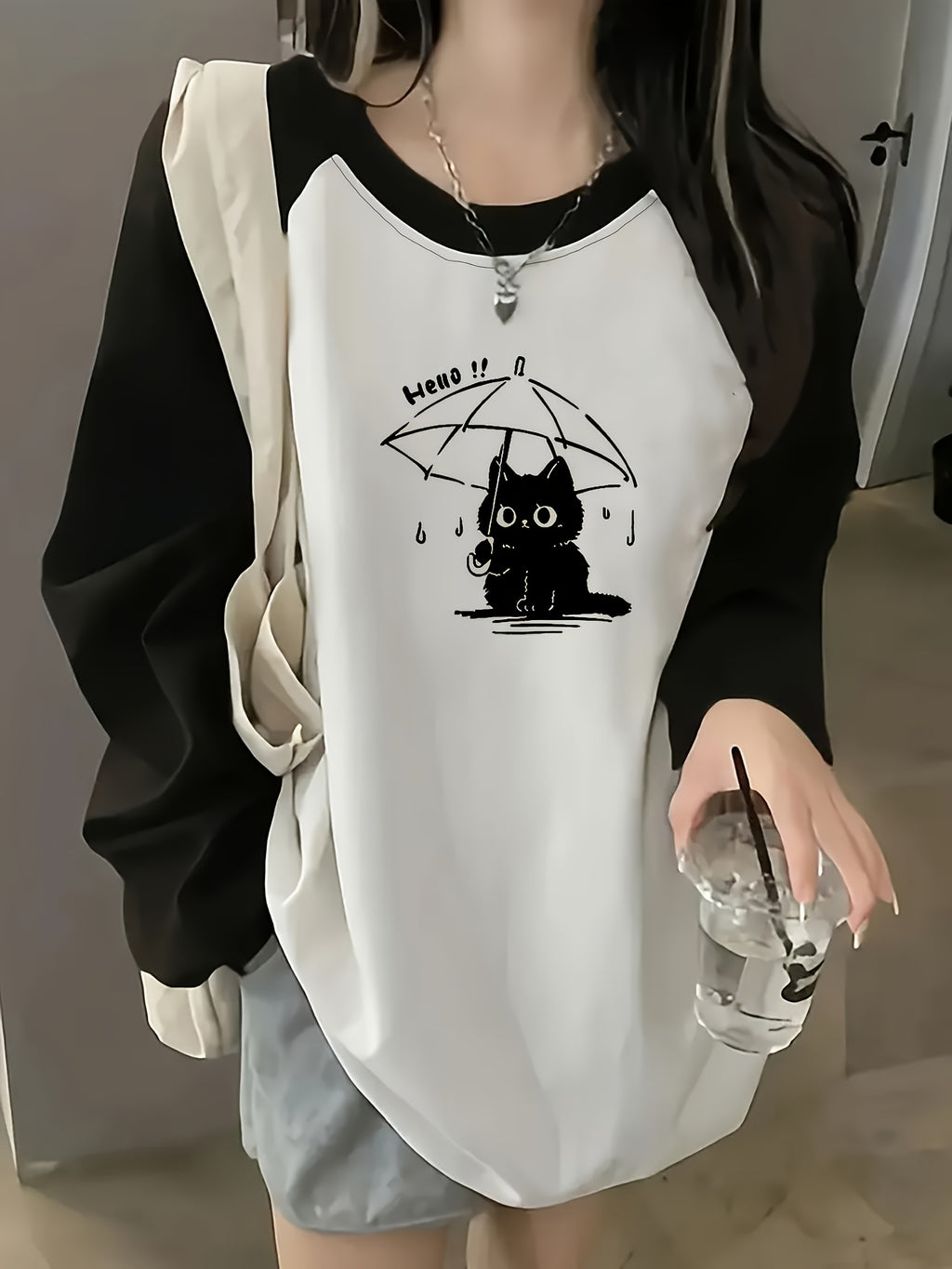 Spring/Autumn Fashion Cartoon Cat Print Contrast Off-Shoulder Women'S Long Sleeve T-Shirt Trendy Loose Casual Versatile Style Ladies Top Perfect Choice for Spring And Autumn - White