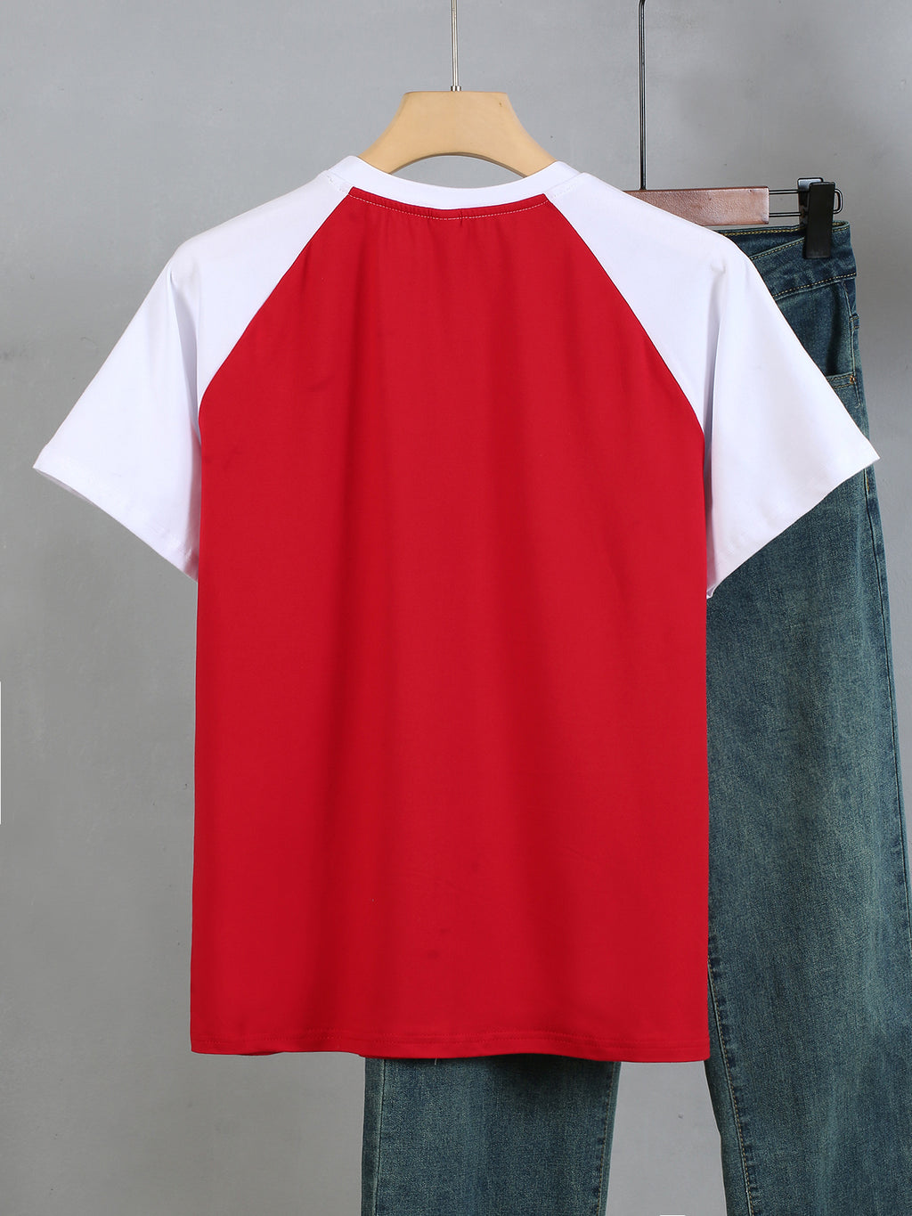Women's T-shirt with a " Happy Black and White Puppy" Print, Contrast-color Sleeves, Breathable Summer Top, Machine-washable Versatile Clothing, Easy-care Printed Shirt, Fashionable Style with Lightweight Fabric - Light White+Red