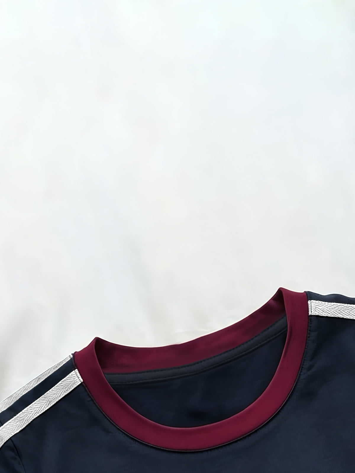 Women's Regular Shoulder-to-shoulder Fit, Round Neck, Color-blocked, Slim-fit, Simple Line Pattern Print, Trendy Niche, Casual, Minimalist, Y Short-sleeve T-shirt Top - Navy Color