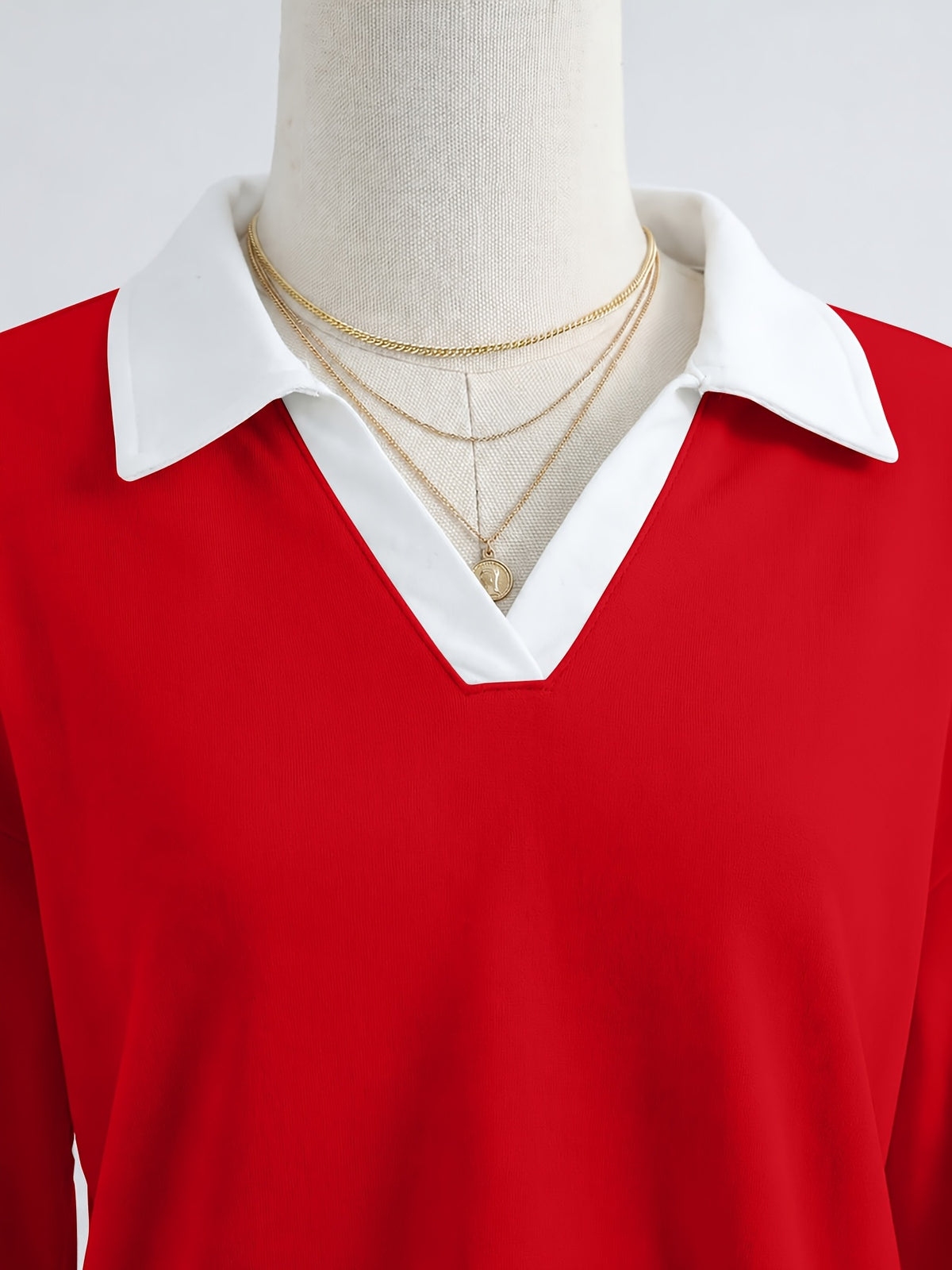 New Arrival with Atmospheric Vibe! V-neck Spliced 2-in-1 Look Polo Collar Casual Sweatshirt, Soft, Skin-Friendly, Loose Fit. Perfect for Street Strolling, Shopping, Dates, and Minimalist Commuting - A Versatile Must-Have Piece - Red And White