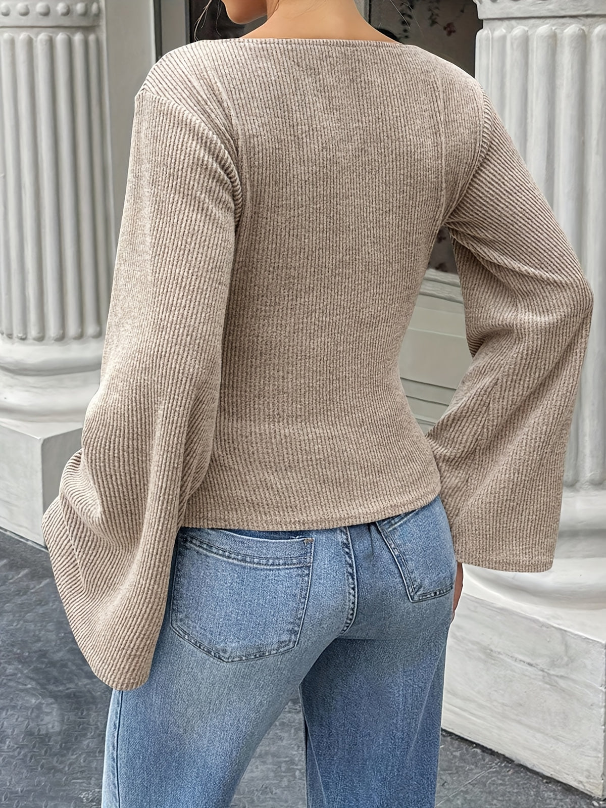 Women's Wide Collar Drop Shoulder Flare Sleeve Pleated Solid Color Top, Elegant Long Sleeve Ribbed T-Shirt, Suitable for Spring and Autumn Wear, Ideal for Casual or Formal Occasions HW915 - Apricot