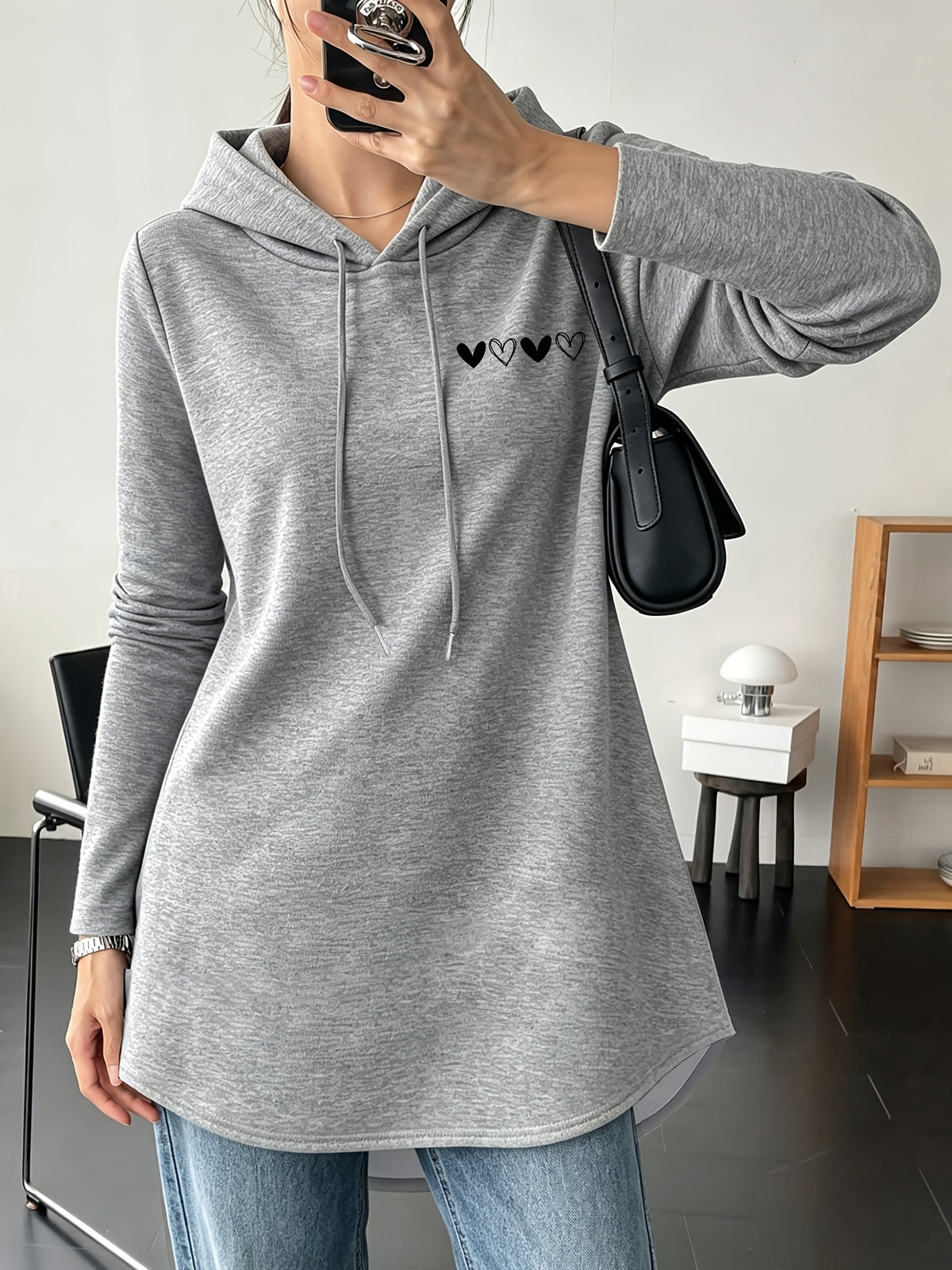 Mid-Length Hooded Sweatshirt for Women, Loose Hip-Covering Heart Print Drawstring Pullover Top - Light Grey