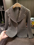 Women's Chevron Pleated Lapel Long Sleeve Cardigan, Oversized Lapel Single Breasted Buttons High Elastic Loose Versatile Commuter Pleated Jacket - Grey