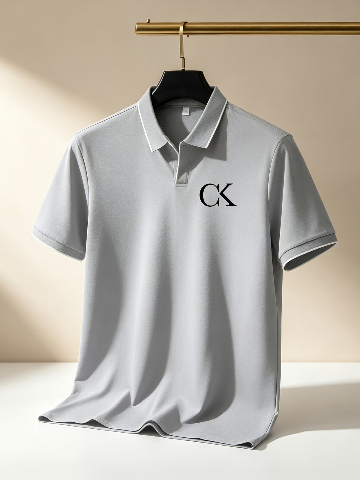 Quick-Dry V-Neck Men'S Golf Polo with Contrast Cuffs, Classic Logo Print, Luxury Contrast Collar, Anti-Pilling Breathable Fabric, Ideal for Sports, Business Casual, Commuting, Golf, And Business Settings - Silvery Grey