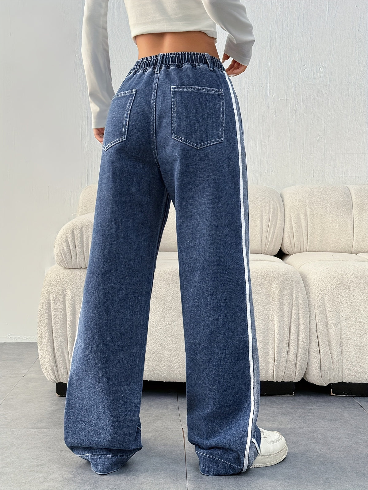Women's Casual Style Paper Bag Waist with Drawstring Design, Loose-fit Jeans Featuring Side Slant Pockets, Patchwork Paneling, and Tape Detailing - Medium Blue