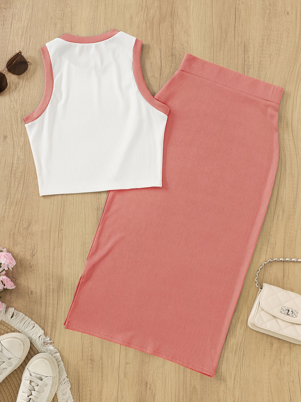 Women'S Sleeveless Vest And Slit Skirt Set - Pink Color