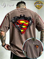 Official Warner Bros. Product, Hip-hop High Street DC Superman Batman Logo Print Stripe T-shirt, Loose Drop-shoulder Style Casual Summer Top, Machine Washable, Suitable for Daily Wear and Themed Events - Coffee Color