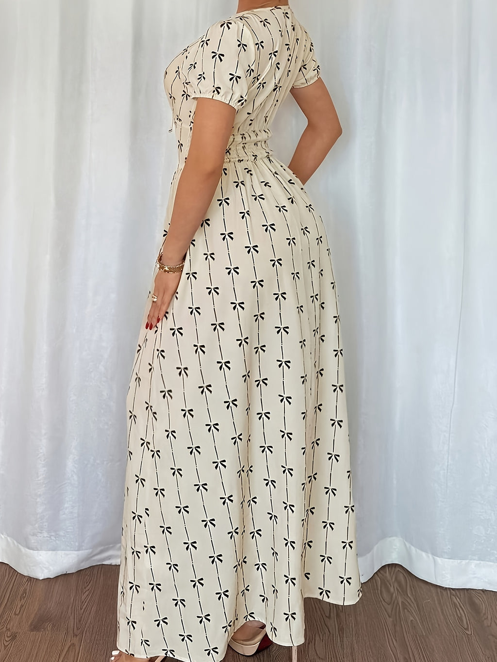 Women'S Elegant Floral Maxi Dress - Flowy A-Line Formal & Casual Outfit, Floral Print, V-Neck Long Dress for Parties, Office - Apricot