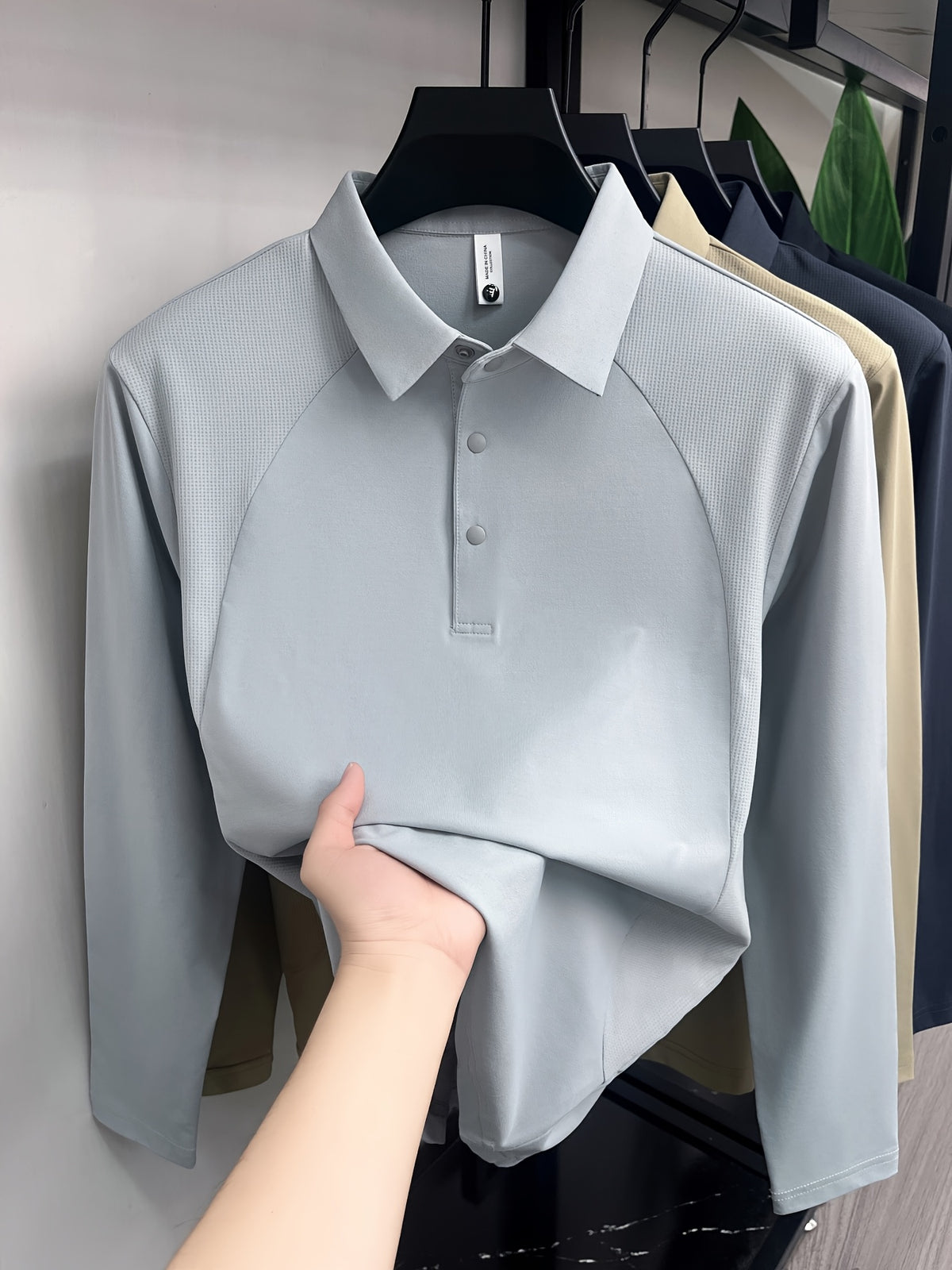 [Saa Xing OBM] 1pc Spring/Autumn New Men'S Polo Shirt, Old Money Style Textured Solid Color Half-Button Collar Single-Button Polo Neck Long Sleeve Men'S Fashion Versatile Pullover Base Layer Top, Suitable for Spring, Autumn, Wear - Light Grey