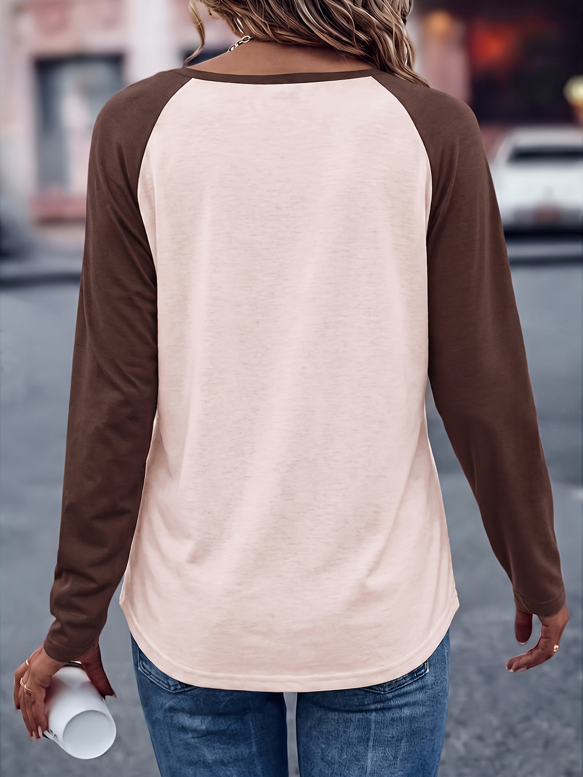 Brooklyn Vintage Pattern Design European and American Style Women's Daily Versatile Comfortable Casual Color-Blocked Crew Neck Raglan Long Sleeve T-Shirt - Apricot Collide Coffee Color
