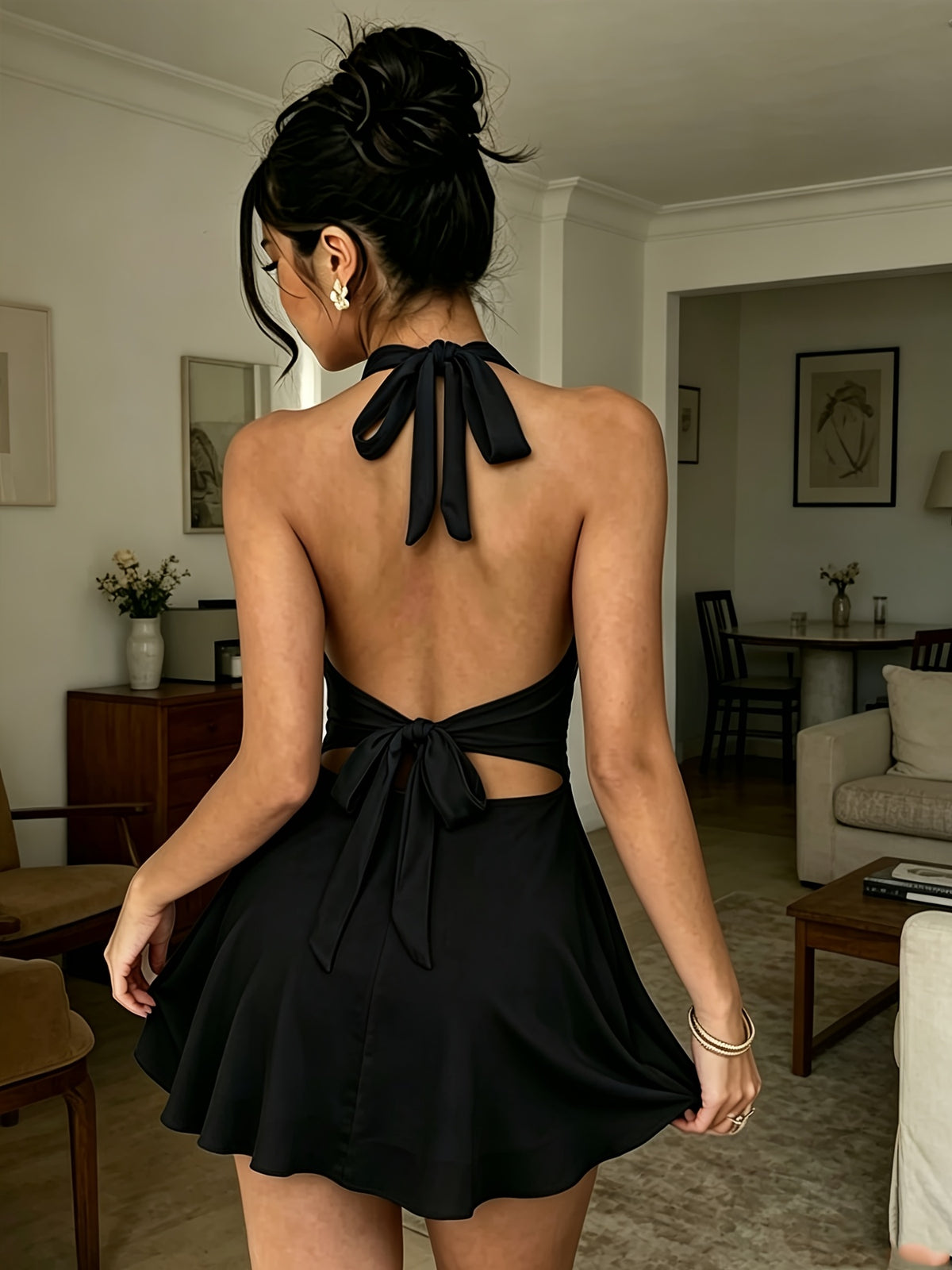 2025 Western Cross-Border Women'S V-Neck Tight Pleated Short Skirt, Sexy Backless Sleeveless Ruffled Tie Dress 1pc - Black