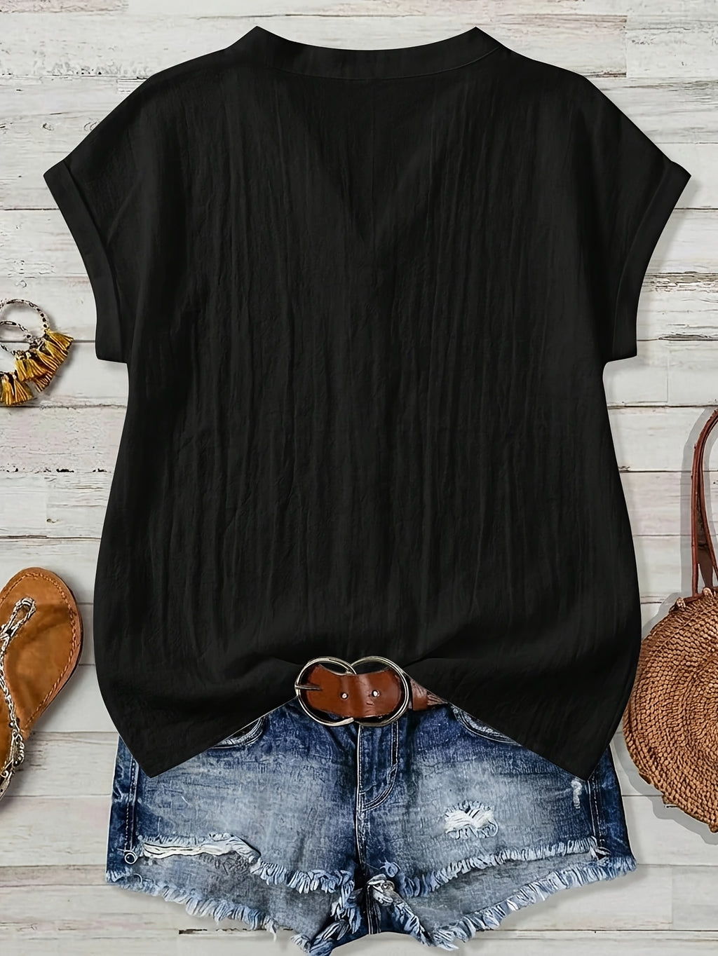 100% Short Sleeve Shirt, Casual Vacation Wear for Summer, V-Neck Design, Country Style Clothing for Women, Suitable for All Occasions, Ideal Choice for Holidays - Black