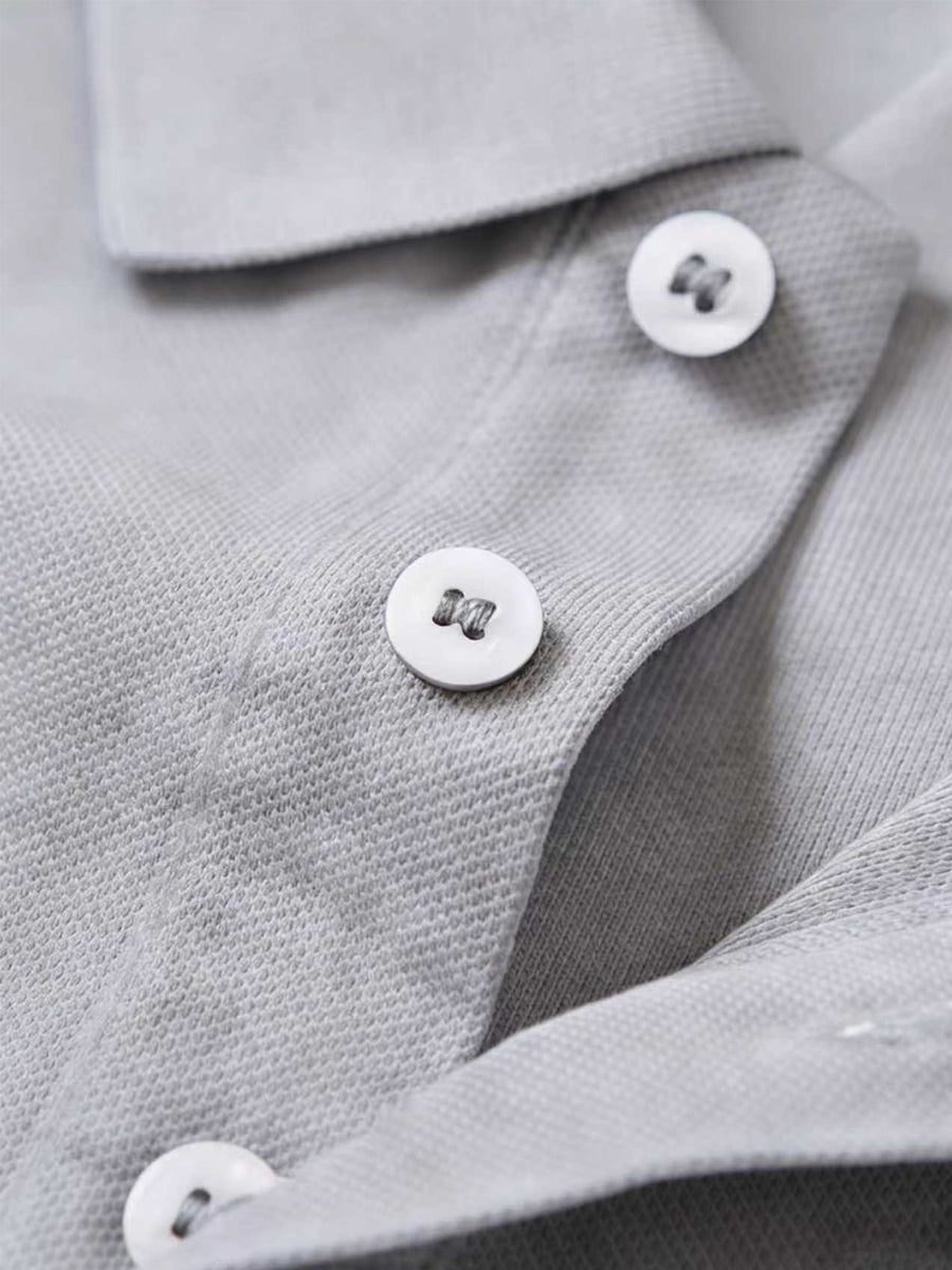 P176# Men'S Short Sleeve Polo Shirt with Black Horse Graphic Print, Outdoor Casual Breathable Top, Button-Up Collar, Golf Apparel, Inner And Outer Wear, Skin-Friendly Fabric, Men'S Fashion T-Shirt - Grey