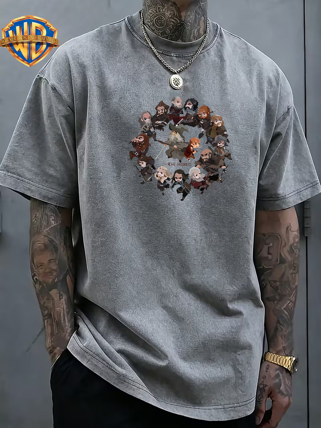Warner Bros Official Men's Washed Pure Cotton Short-Sleeve T-Shirt, Featuring a Classic The Hobbit and Dwarves Team Anime Print on the Back, and a Circular Group Portrait Design of Characters on the Front Chest. Rich in Detail, It Showcases an Epic - Grey