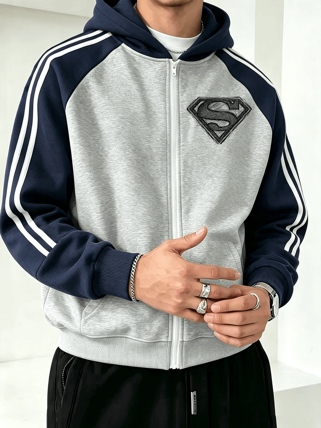 WB Warner Bros. Official Licensed Men's Raglan Sleeve Colorblock Zip-Up Hooded Sweatshirt, Hand-Painted Graffiti Superman "S" Logo Print Design, Autumn/Winter Loose Fit Color-Block Striped Sport Hoodie, Trendy Brand Fashion Casual Versatile Zip - Gray And Navy Blue