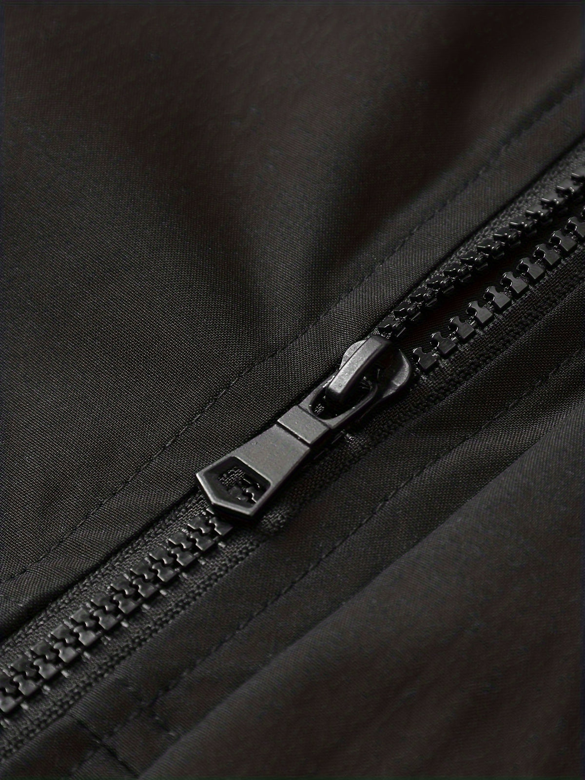 Men's Stand Collar Jacket with Letter Print, Fashionable and Versatile, Large Pocket Design, Suitable for Outdoor Activities, School, Daily Commute, All-Season Wear. XMJK093 - Black