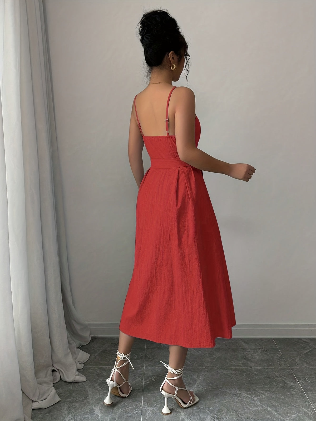 A Stylish And Elegant Sleeveless Dress with Easy Button Decorations, Perfect for Daily Commutes And Dates, Featuring a Mid-Length Design And a Belt - Orange-red