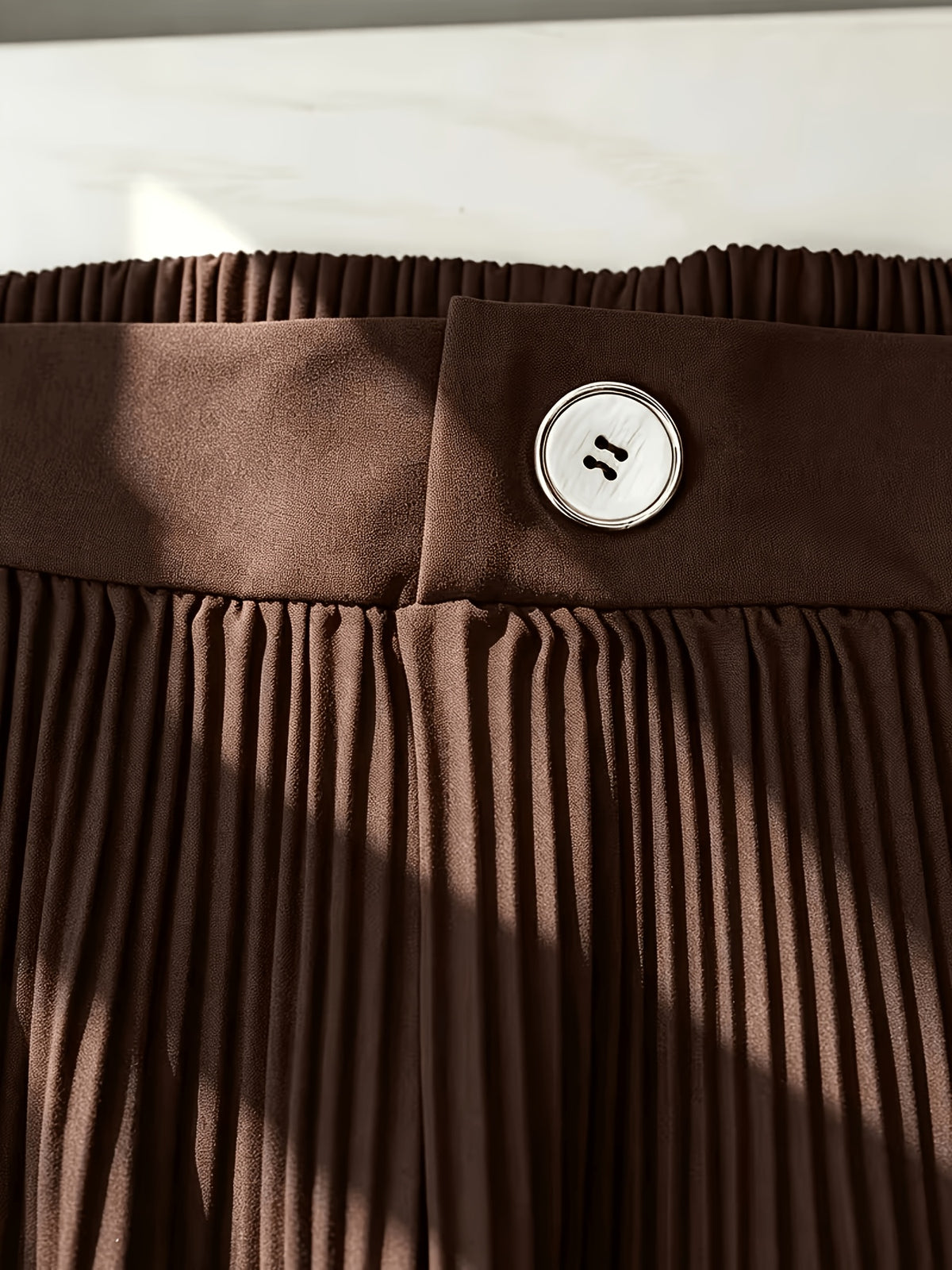 Women's Fashion Solid Color Loose Fit Casual Shorts - Coffee Color