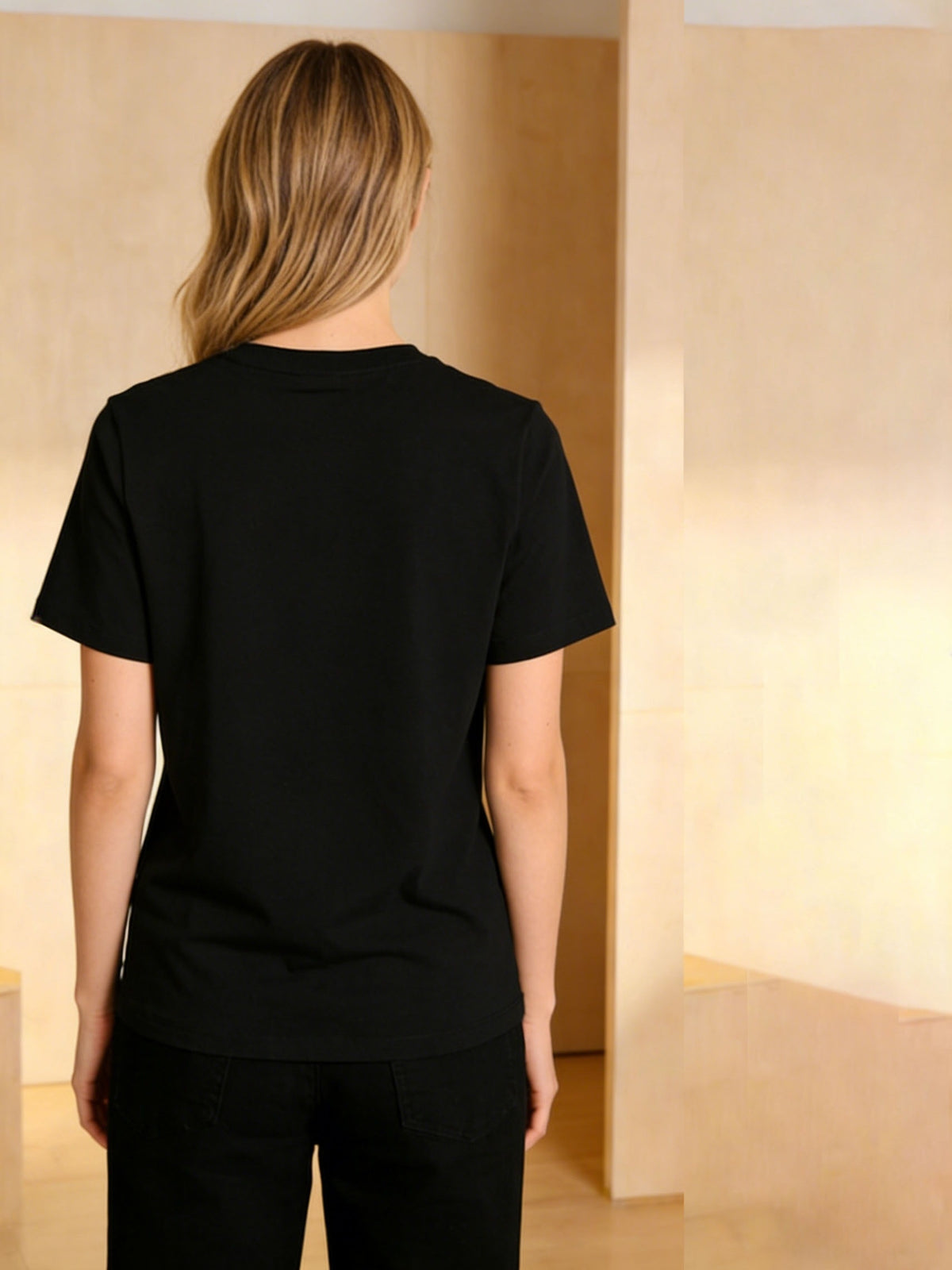 Women's Elegant Round Neck Short-Sleeve T-Shirt - Solid Color Blouse Suitable for Spring Summer Fall, Medium Stretch Opaque Short Sleeve Top, Machine Washable Casual & Dressy Basic Blouse for Layering, Regular Fit Wardrobe Essential - Black