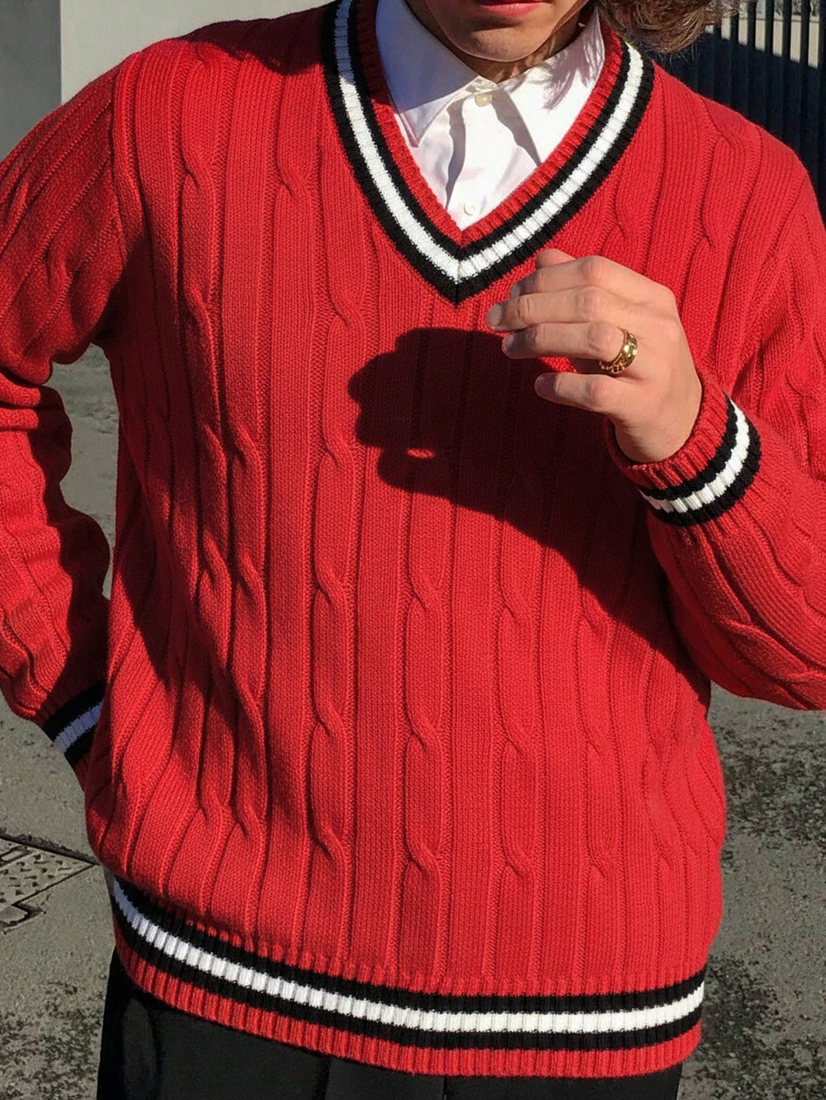 Autumn/Winter Men's New Casual Loose-Fit Simple Two-Tone Twisted Rope Pattern College Style Vintage American Streetwear V-Neck Fabric Long-Sleeve Pullover Top - Red
