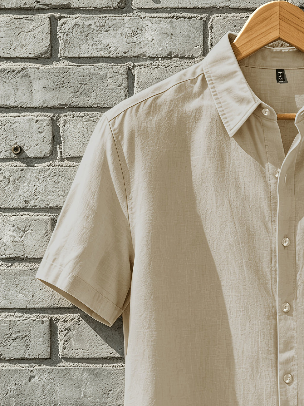 A Versatile Men'S Short-Sleeved Shirt for Summer, Featuring a Easy Solid Color Collar Design And Breathable Fabric for Long-Lasting Freshness. Available in Multiple Colors, It Is Easy to Handle for Casual Commuting. (solely Includes 1 Top) - Khaki