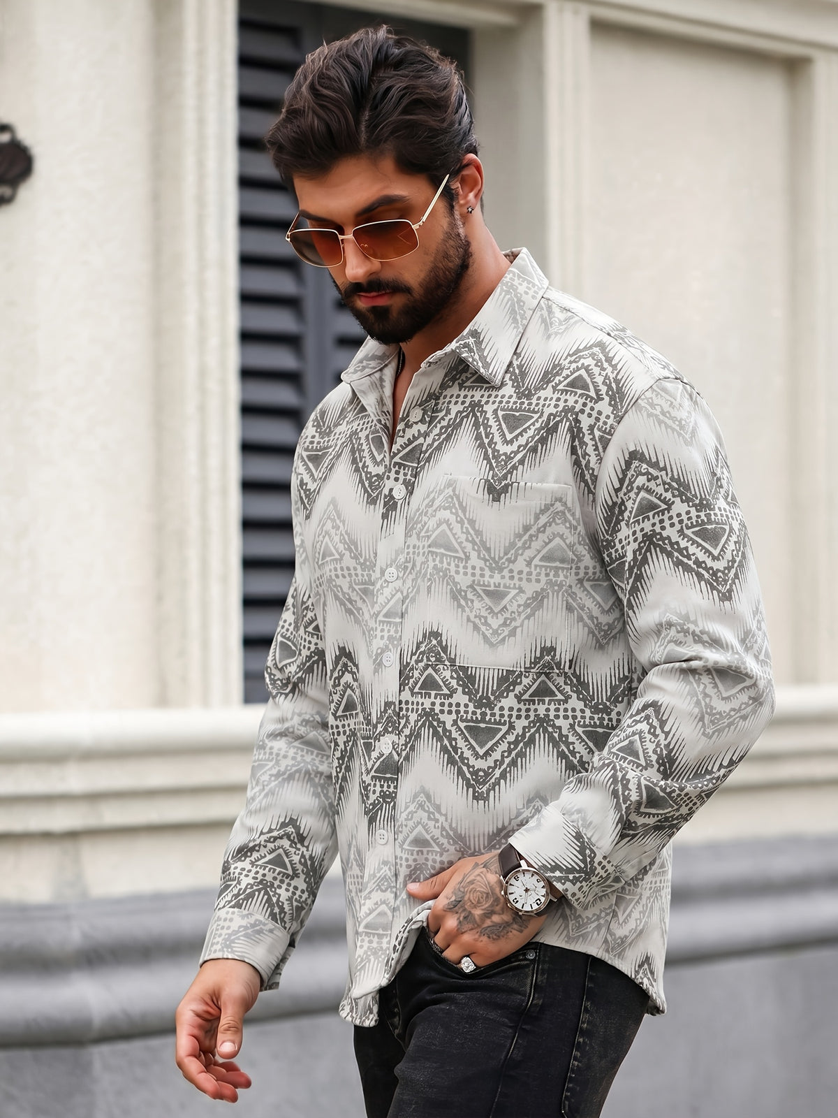 2026 Autumn New Men'S Retro Tribal Jacquard Print Long Sleeve Button-Up Shirt, Lightweight Loose Casual Top, Perfect for Halloween Parties, Thanksgiving Family Gatherings, Christmas Holiday Travel, And Casual Wear - Light Grey