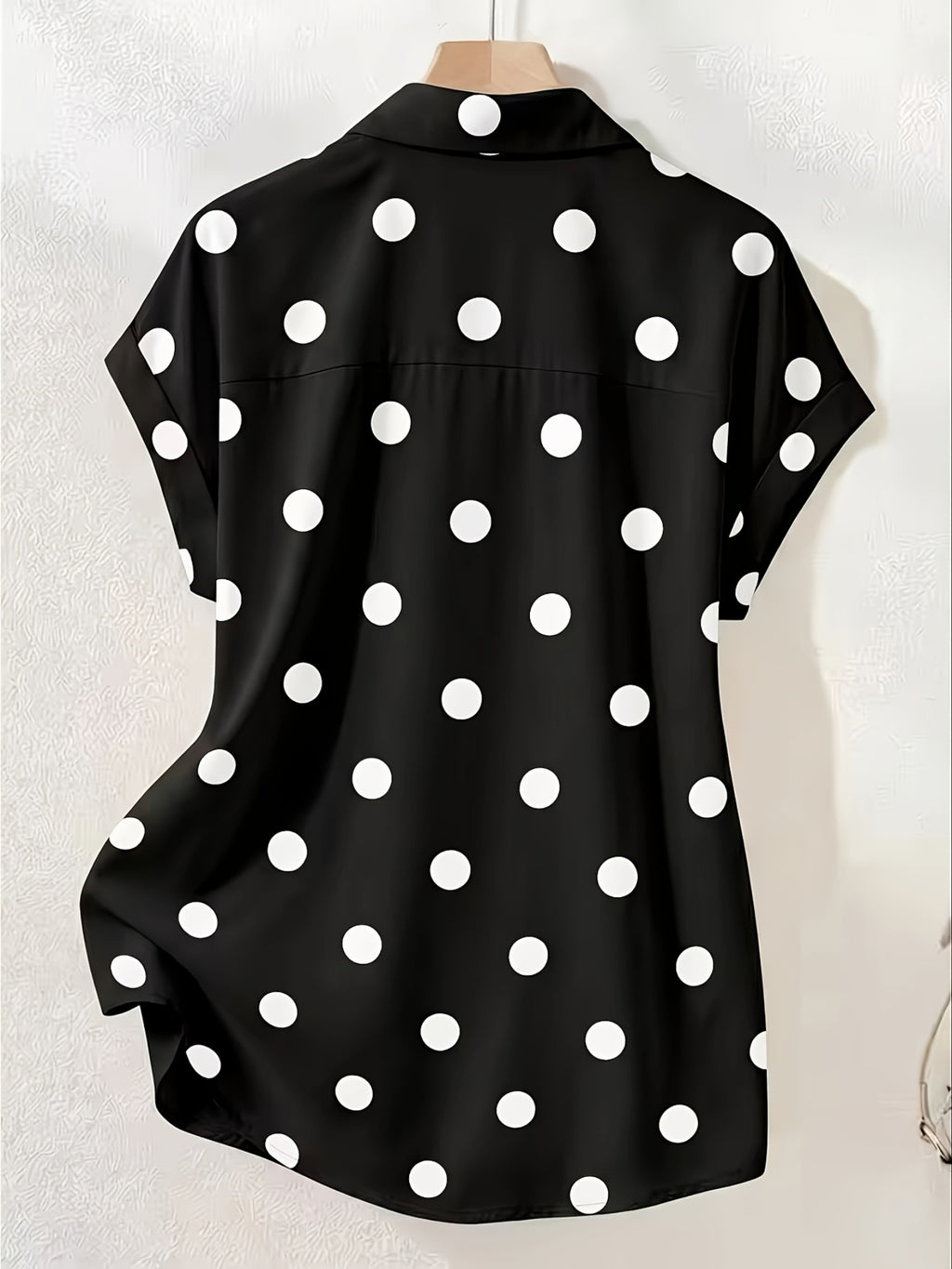 Summer Fashion Black And White Polka Dot Single-Button Off-Shoulder Short Sleeve Shirt, Elegant Casual Women'S Top, Suitable for Office Commute And Daily Wear, Polka Dot Print, Wrinkle-Resistant, Easy Care, Machine Washable - Black