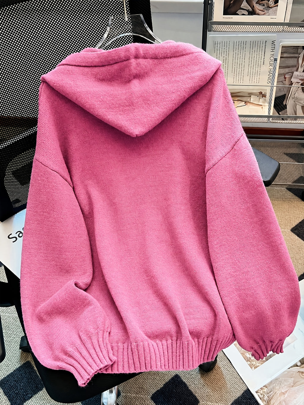 Korean-style Loose Fit Casual Hooded Sweatshirt, Autumn/Winter Solid Color Simple Versatile Drop Shoulder Lantern Sleeve Hoodie, 2026 New Fashion Women's Clothing - Rose Red