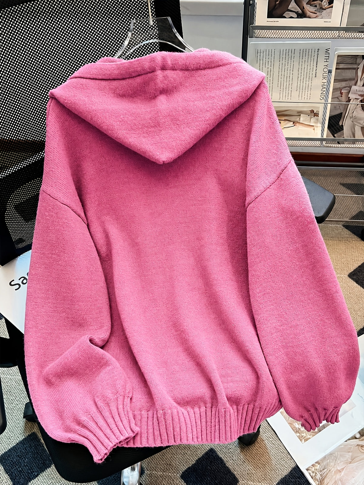 Korean-style Loose Fit Casual Hooded Sweatshirt, Autumn/Winter Solid Color Simple Versatile Drop Shoulder Lantern Sleeve Hoodie, 2026 New Fashion Women's Clothing - Rose Red