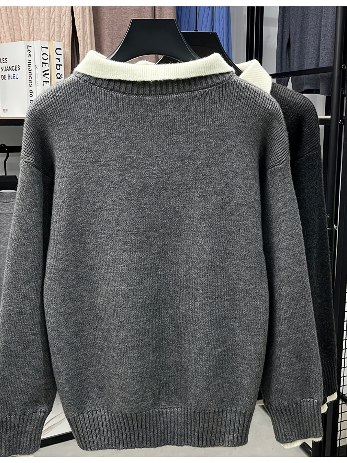 [Wading Whale OBM] 1pc Spring/Autumn New Men'S Knit Pullover Sweater, Old Money Style Color-Block Striped Faux Two-Piece Patchwork Lapel Long Sleeve Knit Pullover for Men, Business Casual Fashion Striped Sweater, Suitable for Spring, Autumn - Grey