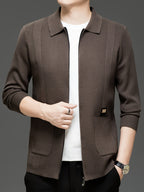 Du Jing Lan OBM Spring/Autumn New Arrival Men's Knitted Cardigan, Old Money Style Solid Color Striped Zipper Front Lapel Knit Cardigan, Men's Business Casual Fashion Zipper Front Knit Cardigan Top, Suitable for Spring, Autumn, and Winter - Coffee Color