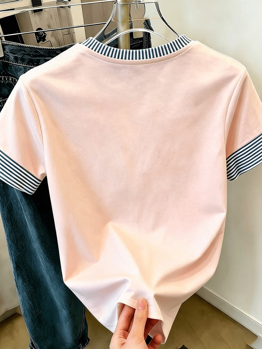New Summer Women's T-Shirt, Round Neck Casual Apparel, Women's Pullover, Casual Commuter Wear, Daily Outing Base Layer, Simple Small Heart Pattern Print, Energetic and Lively, Streetwear, Outing Outfit, Basic Versatile Piece, As a Gift - Pale Pinkish Gray