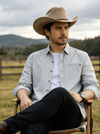 Men's Casual Long-Sleeve Shirt with Lapel and Faux Pocket Design, Slim Fit for a Slimming Look, Durable and Wrinkle-Resistant for Daily Outdoor Casual Wear, Business-Casual Solid Color Shirt - Light Grey