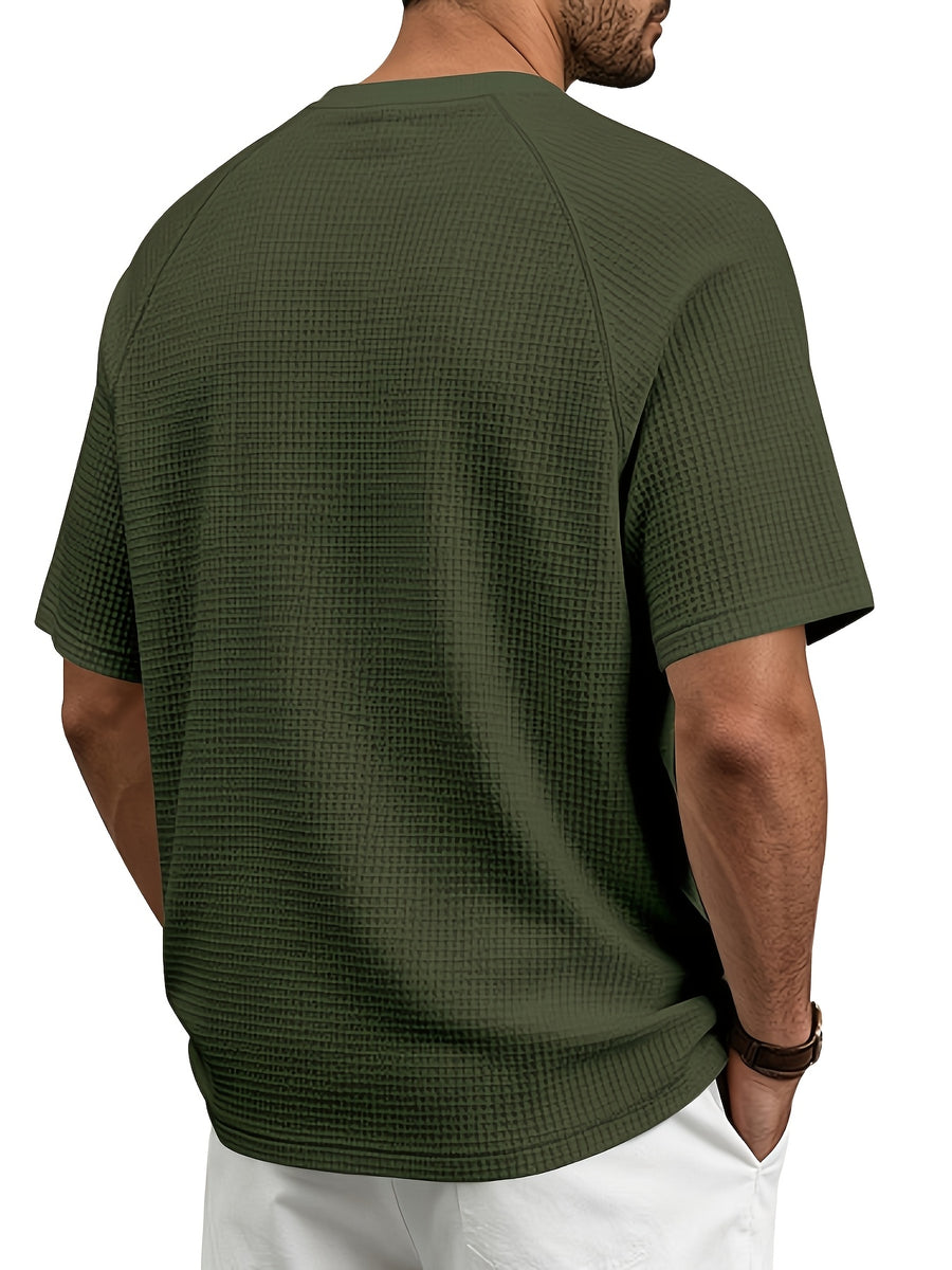 Men's Fashion Waffle Knit Raglan Sleeve V-Neck Short Sleeve Shirt, Men's V-Neck Short Sleeve T-Shirt, Chest Badge with Contrast Color Label, Stylish and Aesthetic - Olive Green