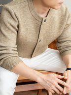 [Wading Whale OBM] 1pc Autumn Winter New Men'S Knit Cardigan, Old Money Style Textured Solid Color Round Neck Open Front Single Button Long Sleeve Sweater Base Layer Top, Men'S Casual Fashion, Suitable for Autumn And Winter Wear, Fits Daily Commute - Khaki