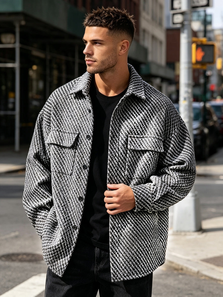 Men's Retro Black and White Twill Coat Three-dimensional Woven Texture Double Cargo Pockets for Practical Storage Loose Wide Fit to Hide Flesh Suitable for Autumn and Winter Layering Commuter Casual Tweed Style Top - Black