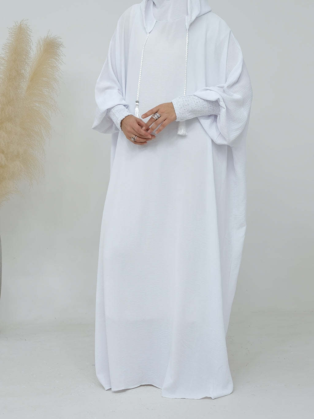 Plus Size - Plus Size - 1pc Prayer Jilbab Outfit for Muslim Women, Stylish And Elegant, Features a Solid Color, Ideal for Everyday Wear, Festivals, Gatherings, And Outdoor Events. Women'S Islamic - White